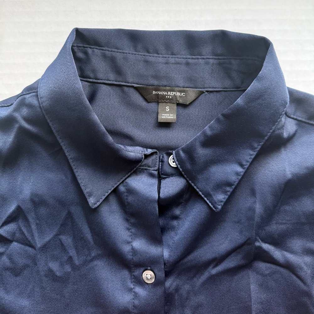 Banana Republic Silky Classic Shirt Button-Up Preppy Navy Size S - Picture 8 of 11